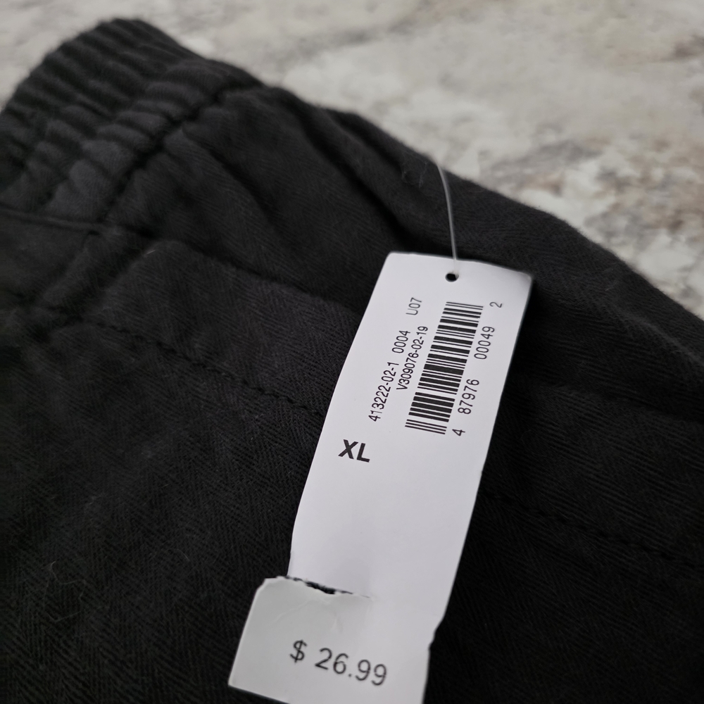 Old Navy Dark Gray Cargo Shorts - Picture 2 of 2